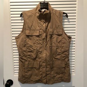 TravelSmith Traveler’s Pocket Vest Brown Cafe Lightweight M